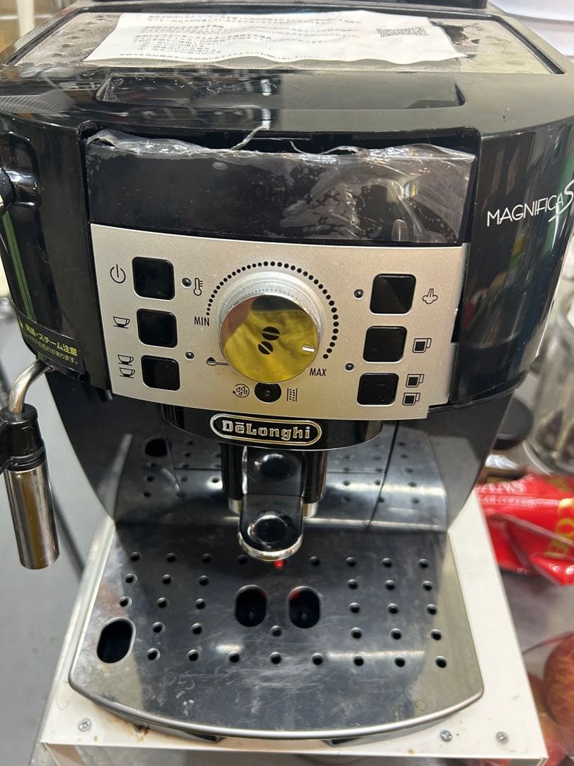 値下げ！De'Longhi Magnifica S エスプレッソマシン　ブラック