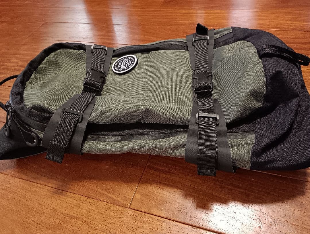 美品 RAIN or SHINE レインオアシャイン　バックパック13L