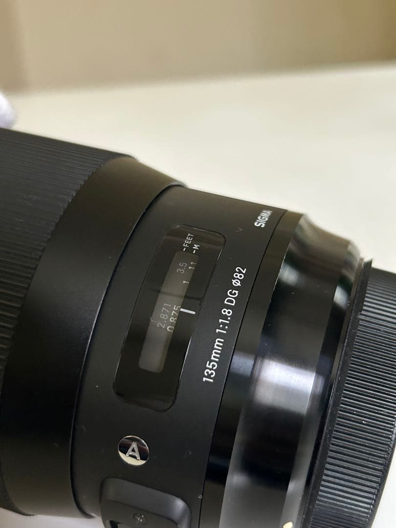 SIGMA ART 135mm F1.8 DG HSM CanonEFマウント