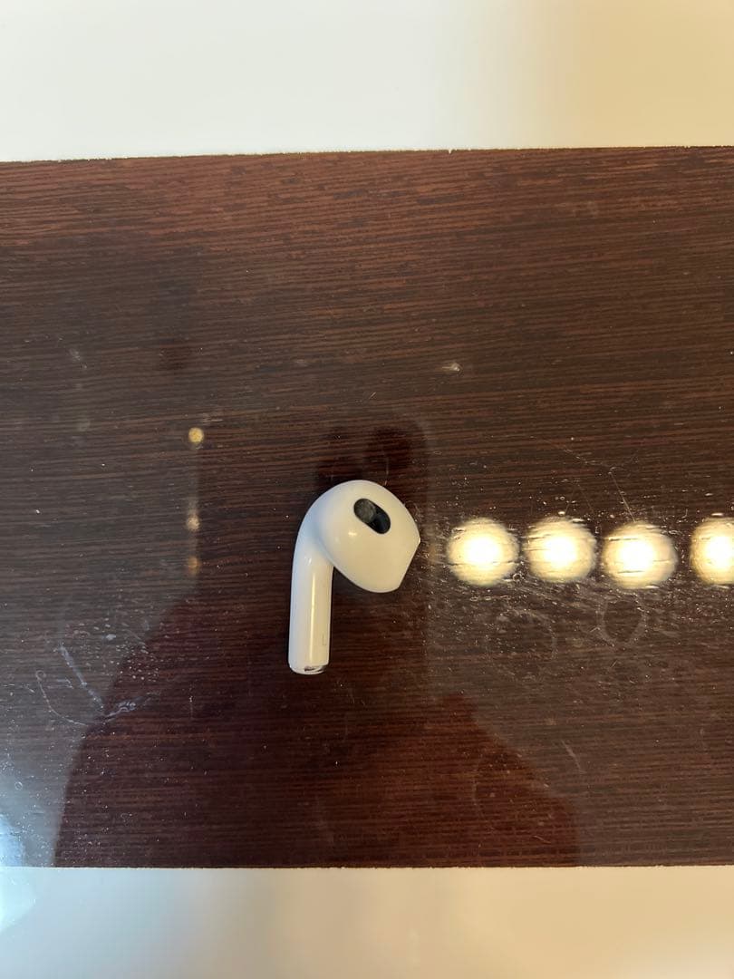 AirPods第3世代　ホワイト 充電ケース付き