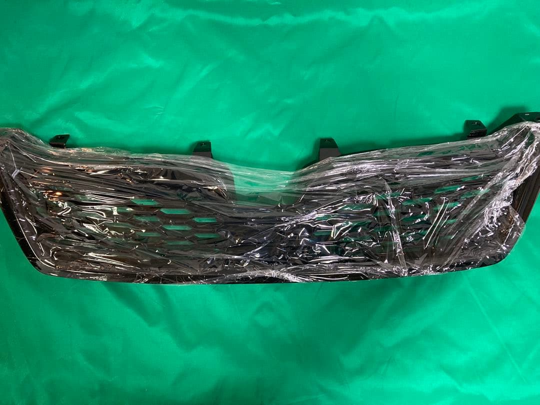 【新品】スバル/フォレスター 交換用フロントバンパーグリル