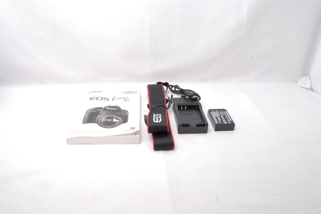 Canon EOS Kiss X7 ダブルレンズ 動作確認済み　STMレンズ