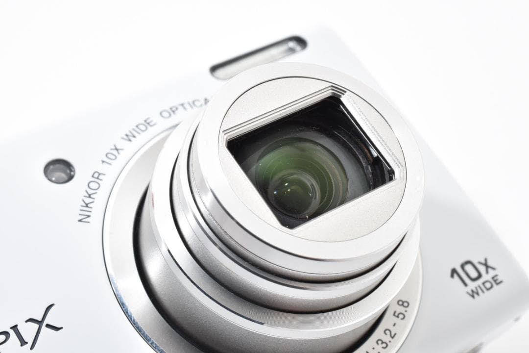 動作品Nikon COOLPIX S6200ニコン　デジカメ　ホワイト#959