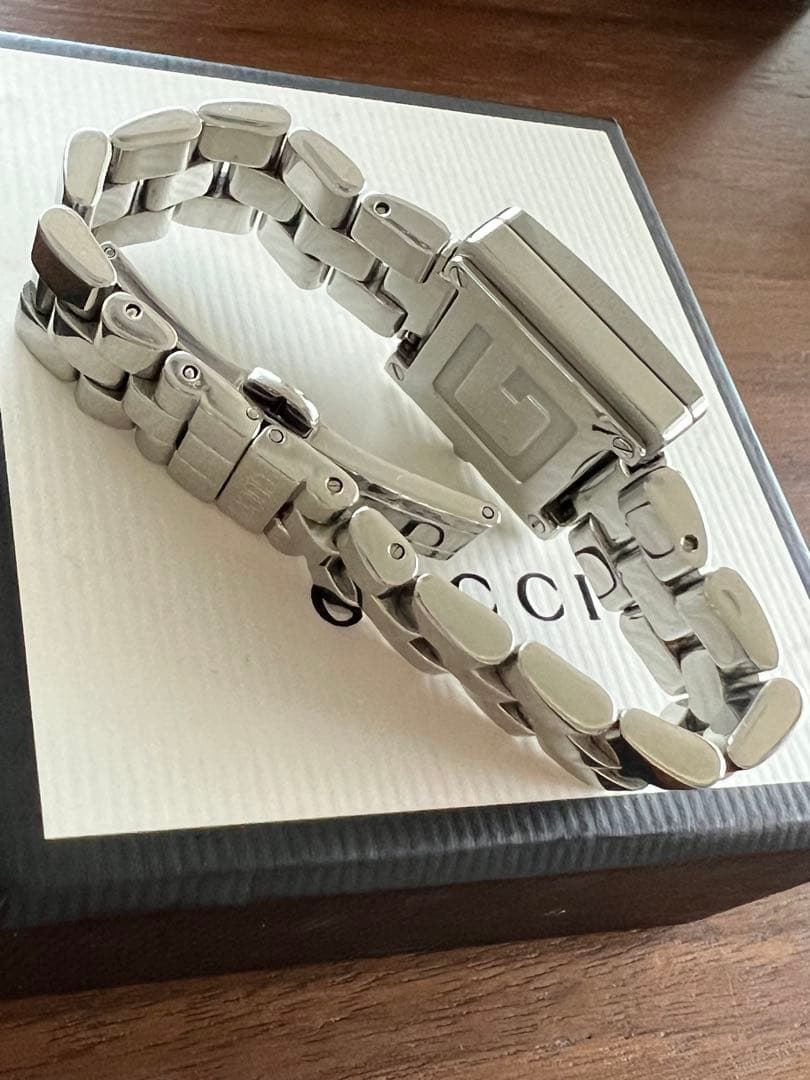 [お値下げ] GUCCI シルバー スクエアフェイス 時計