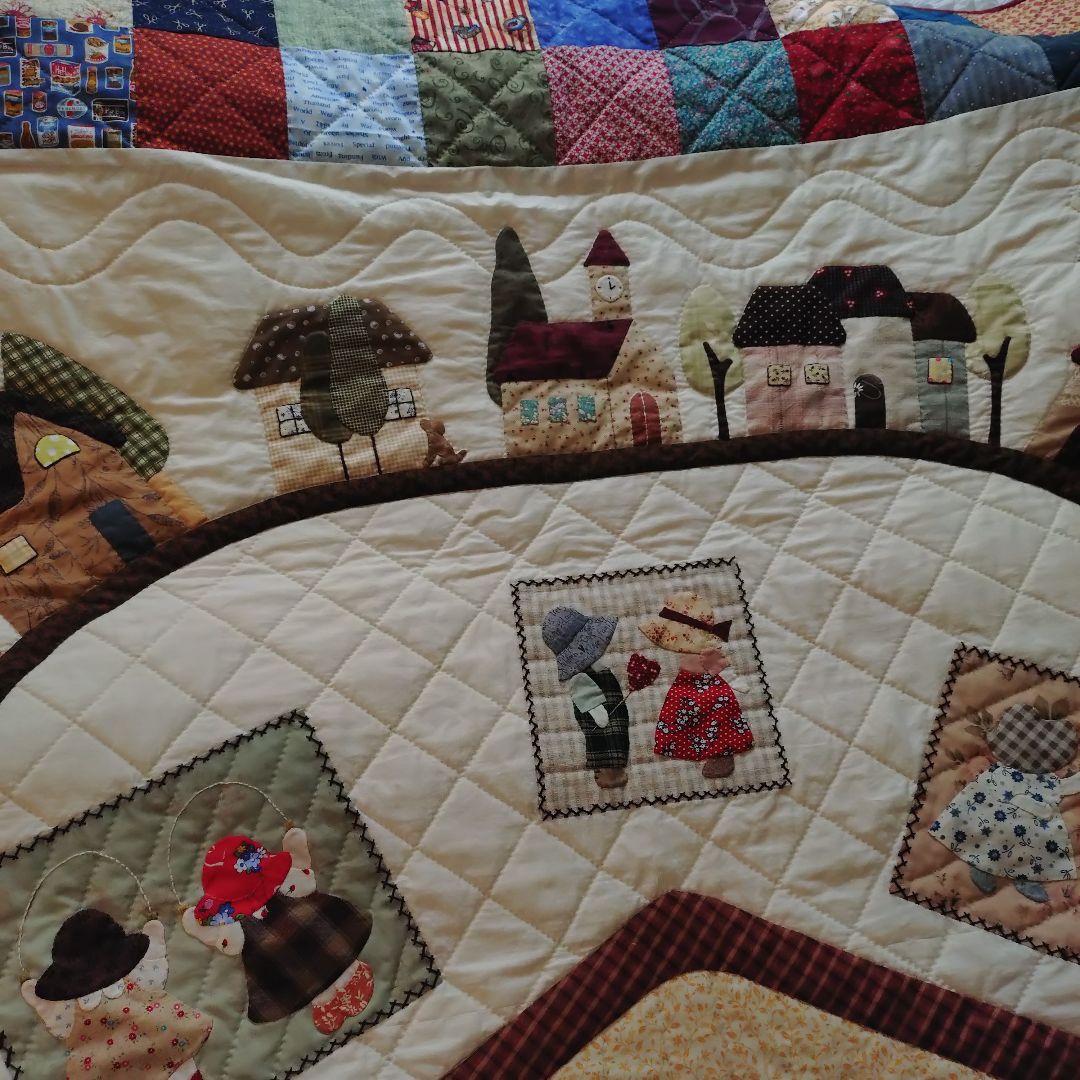 ハンドメイド　パッチワークベッドカバー