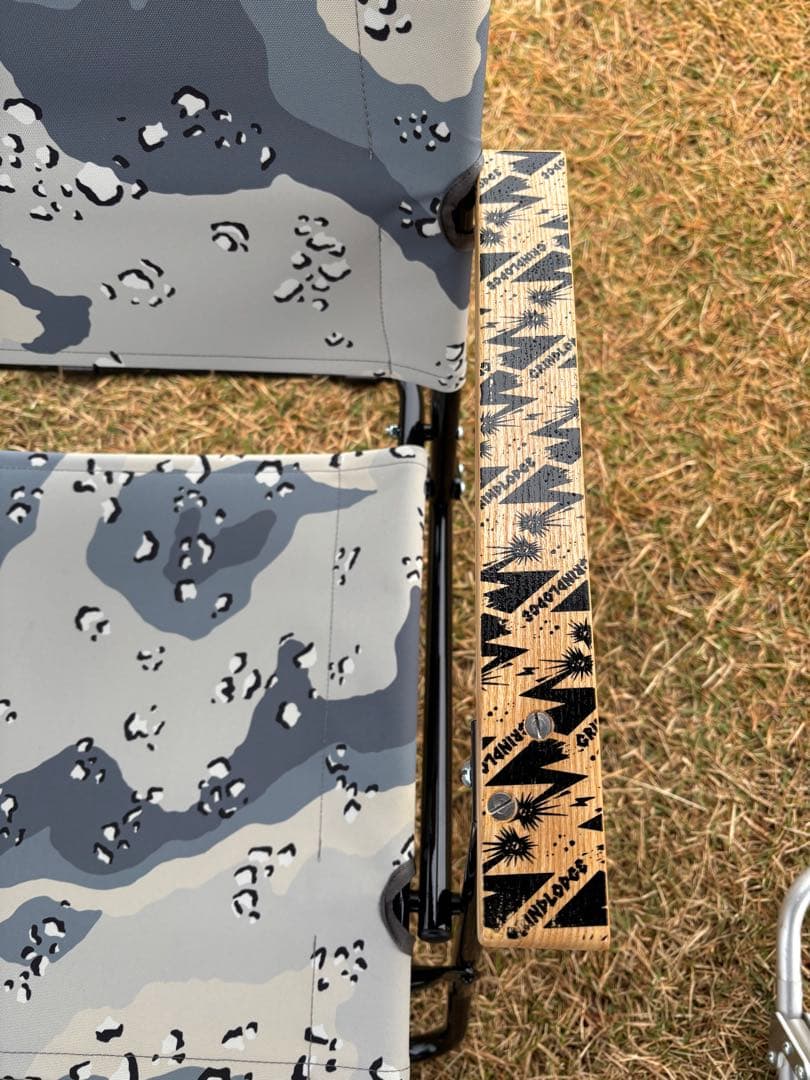 BRUNTブラント　夜チョコチップ　ローワーチェア ピロー付き　生刷り仕様