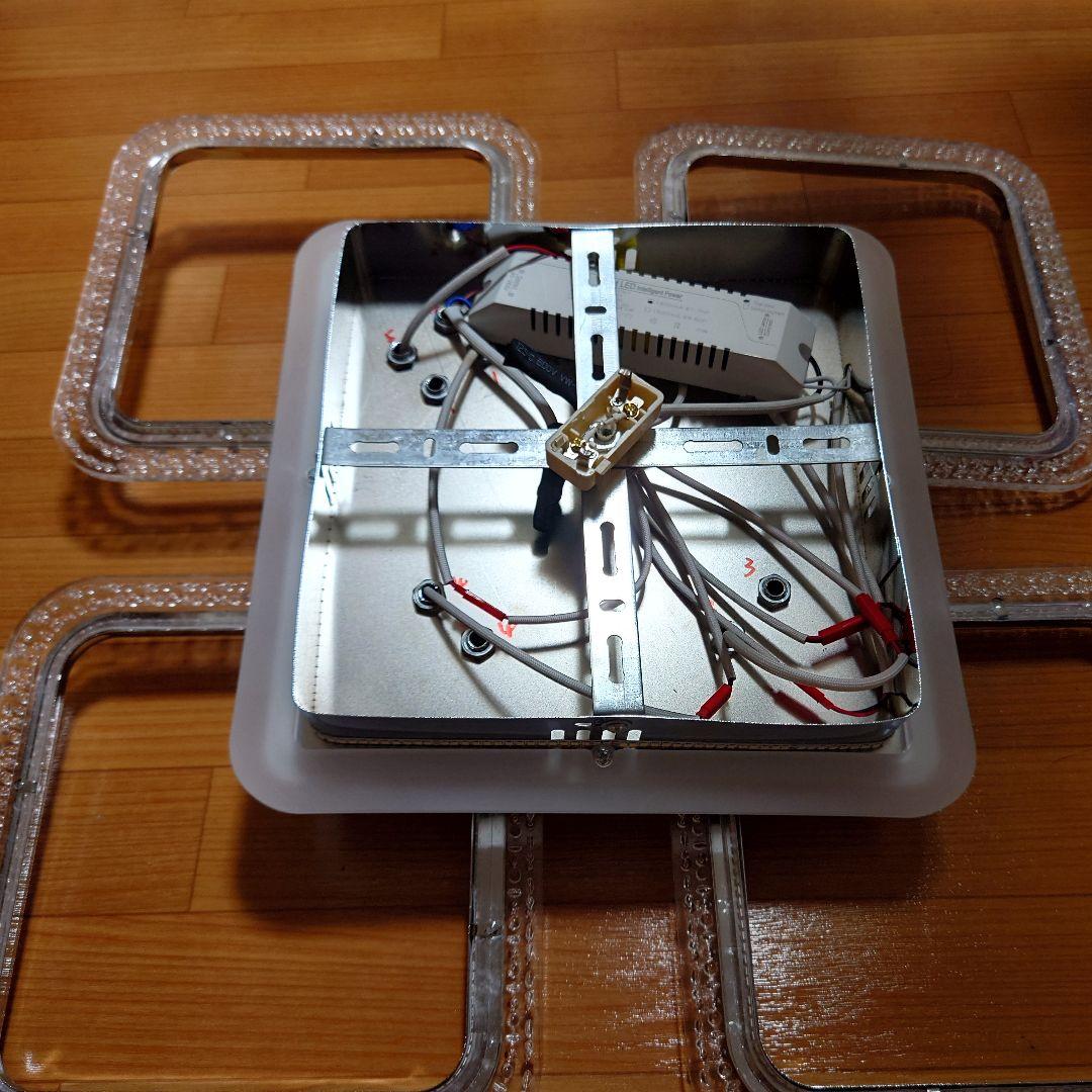 シャンデリア照明器具