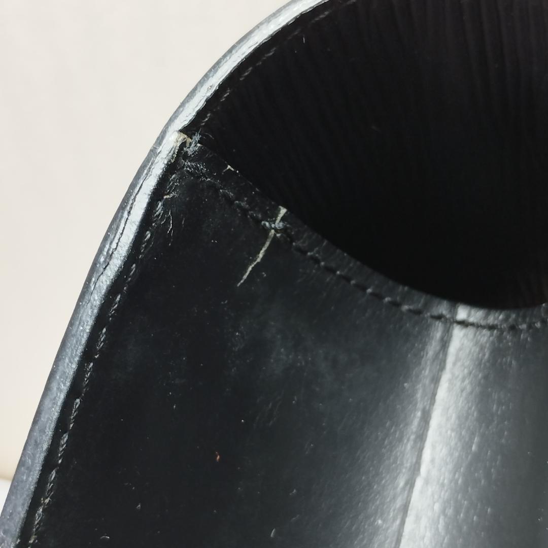 Louis Vuitton ルイヴィトン エピ レザー ブラック　黒