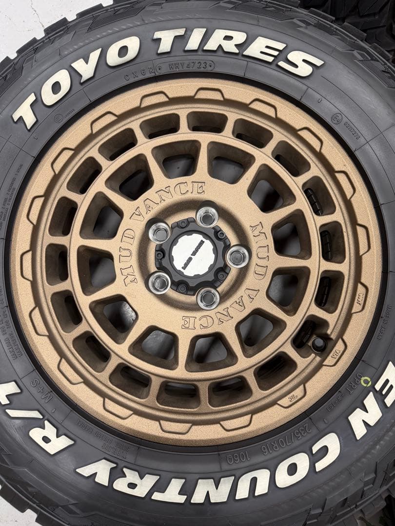 ウェッズ マッドヴァンス X type F 16インチ ホイールタイヤセット