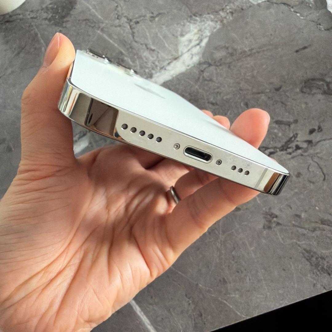 【専用】Apple iPhone 13 Pro ホワイト 本体