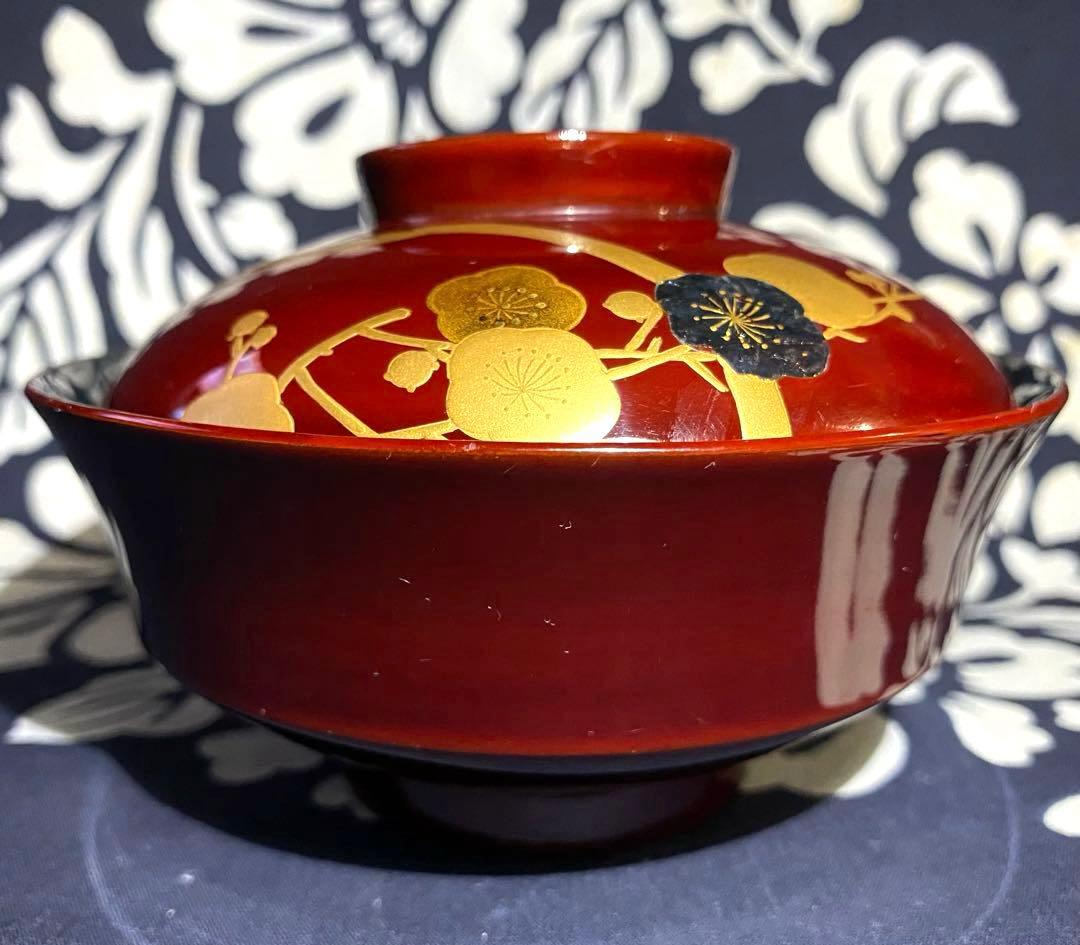大正時代物骨董　天然木製漆器椀　梅柄金蒔絵・螺鈿　外朱内黒　菓子椀・雑煮椀　二客