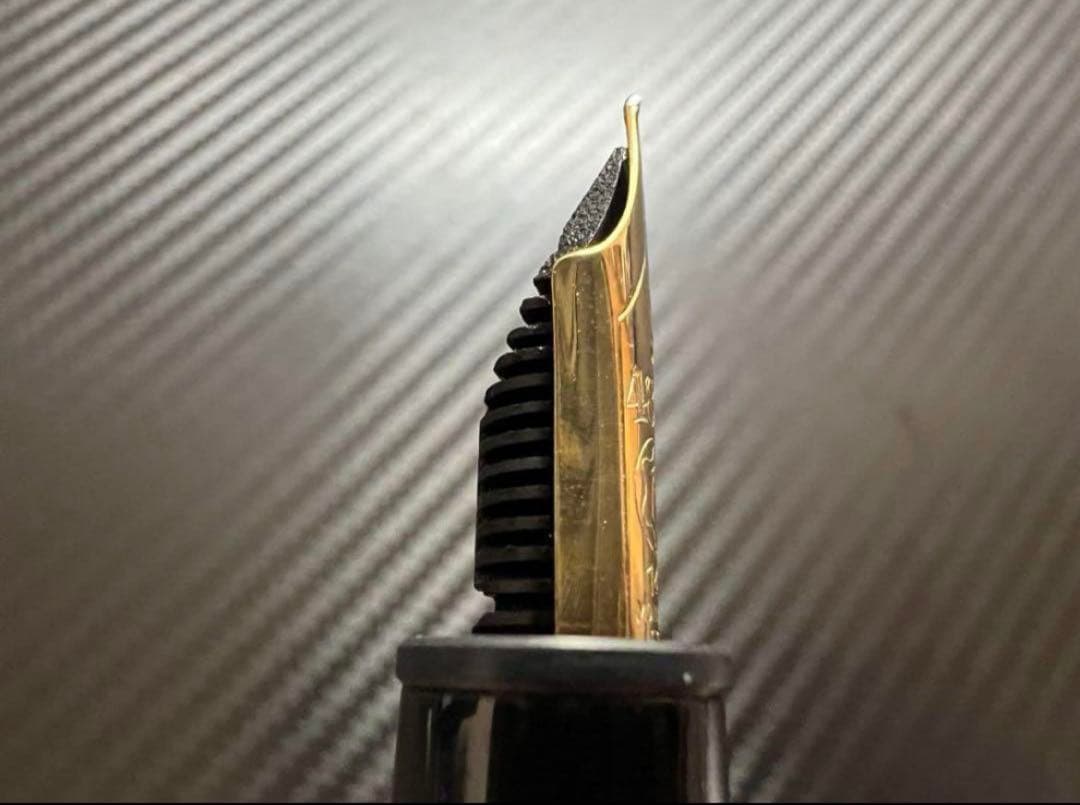 モンブラン マイスターシュテュック 146 万年筆 14C 全金 F 細字