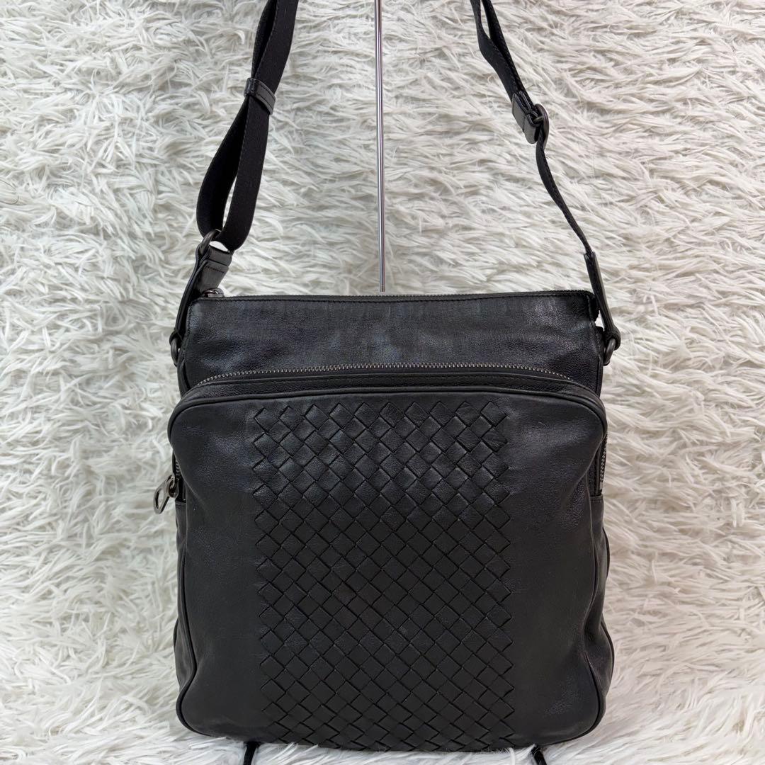 極美品✨BOTTEGA VENETA ショルダーバッグ イントレチャート 漆黒