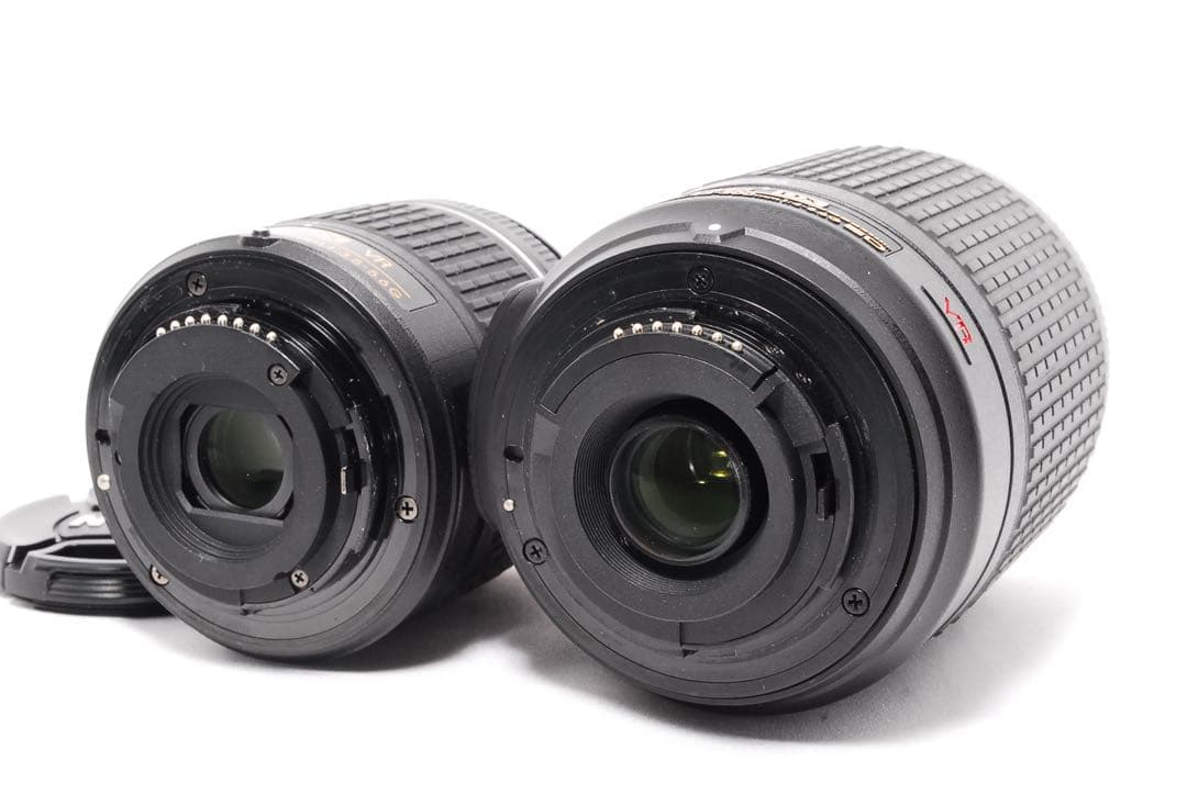 WiFiで楽々転送◆Nikon D5600◆一眼レフカメラ◆ショット数5710！