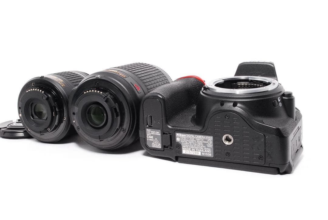 WiFiで楽々転送◆Nikon D5600◆一眼レフカメラ◆ショット数5710！
