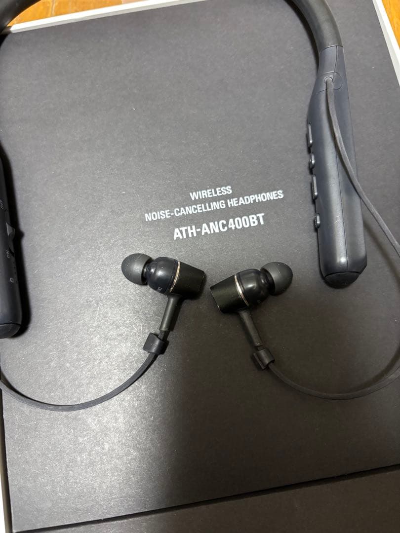 オーディオテクニカ　Bluetoothイヤホン カナル型　ネックバンド