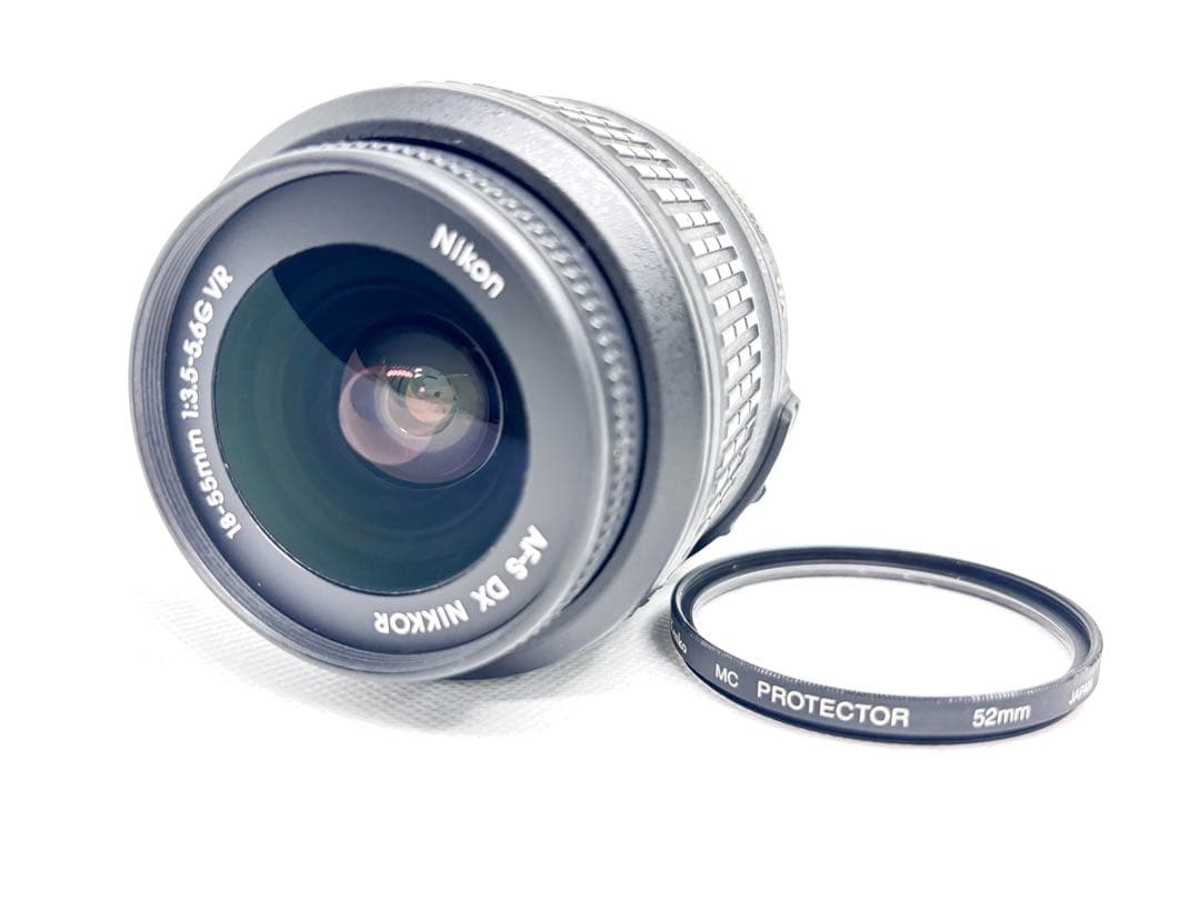 【ほぼ新品 外箱】ニコン Nikon D5600 広角ダブルキット　S6300回