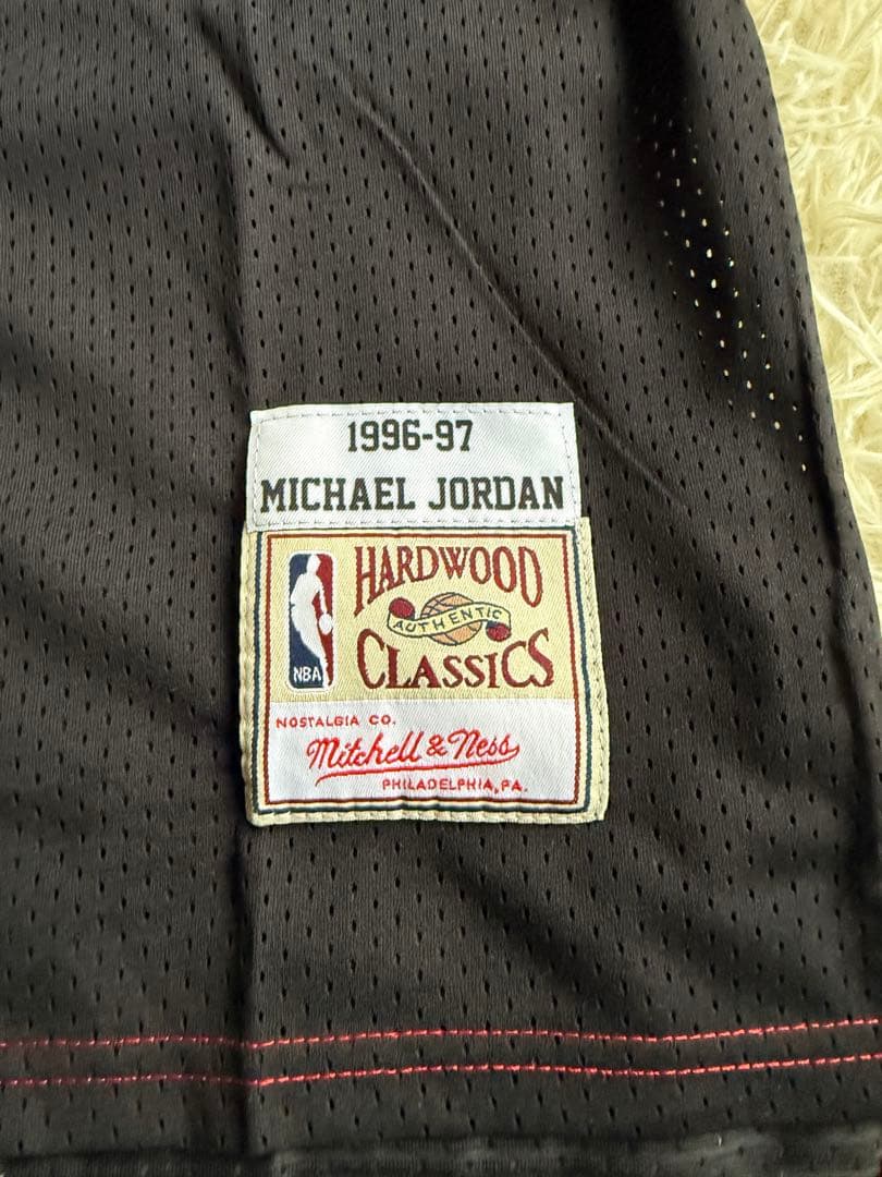 【新品】michelle&ness マイケルジョーダン　赤黒ハーフユニフォーム