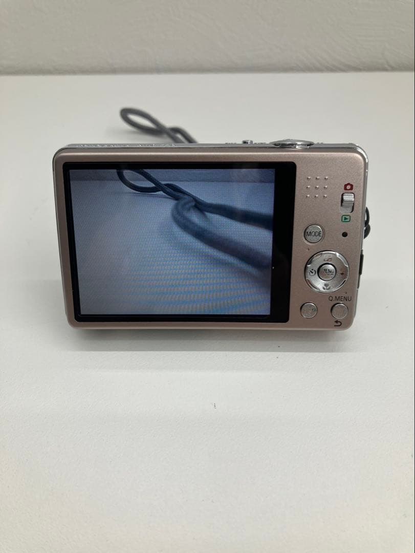 【極美品】Panasonic LUMIX DMC-FH8 ゴールド 動作確認済み