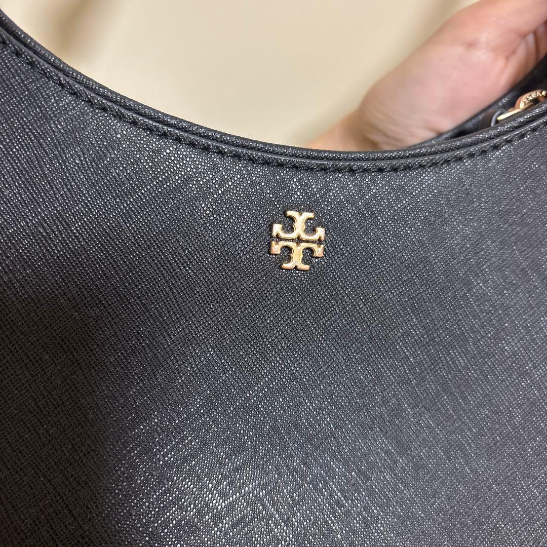 極美品・トリーバーチエマーソンサフィアーノレザーワンショルダー