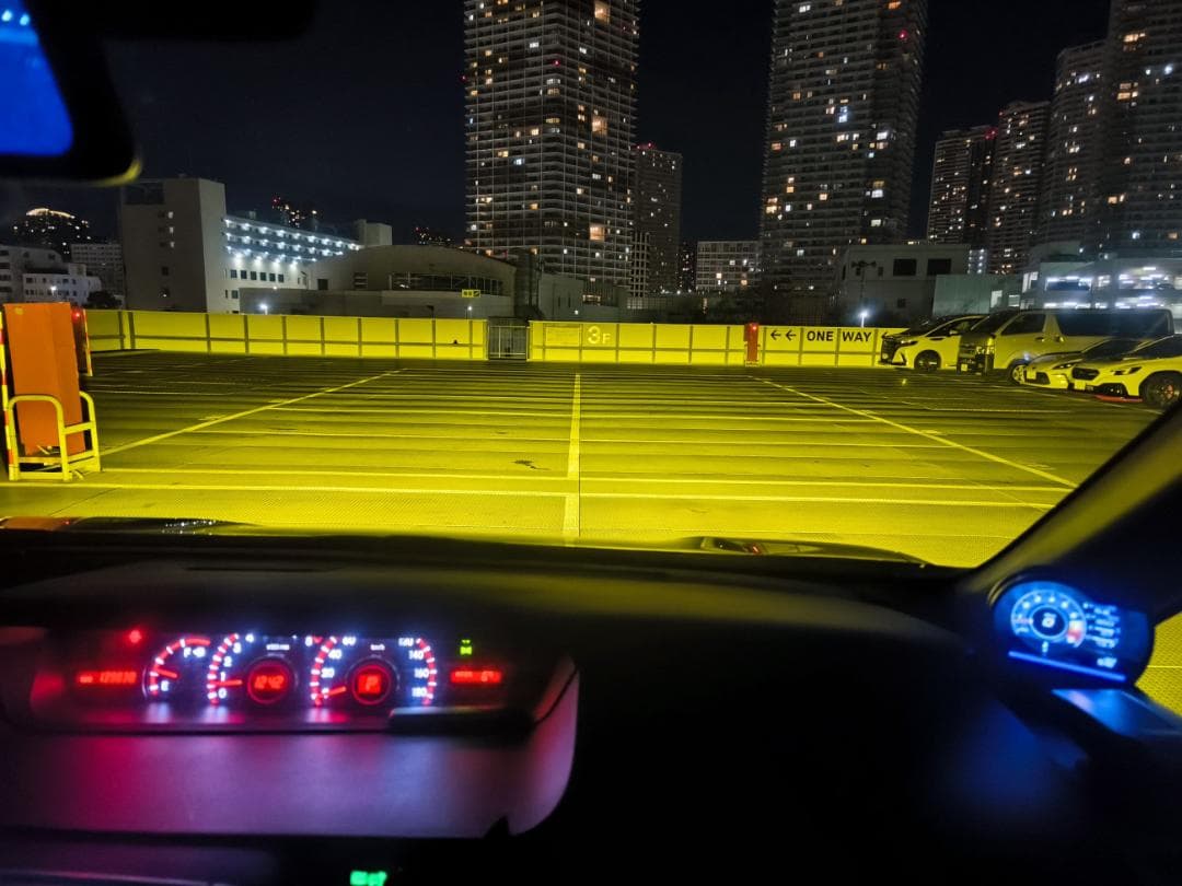 18LED　シリーズＰ　雪に強いイエローLEDバルブ　H11H816HB4H3