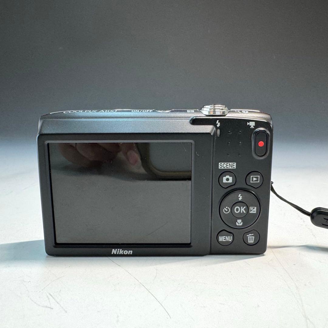 Nikon ニコン　デジタルカメラ COOLPIX　クールピクス A100 赤