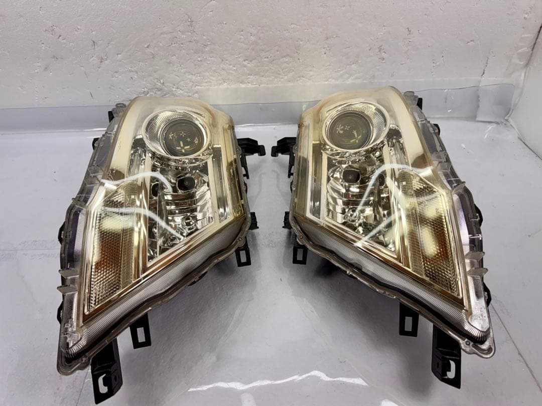 日産セレナ HWS C25 CC25 後期 HID ヘッドライト 左右