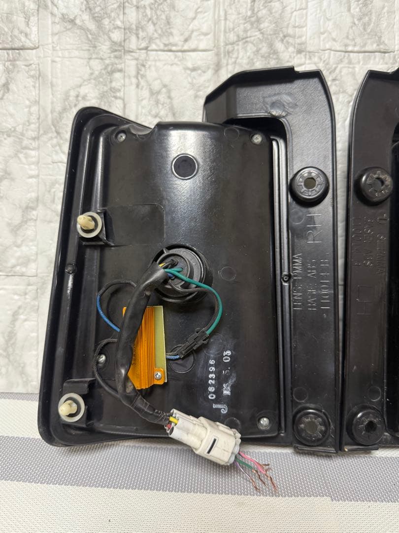 ダイハツ MOVE コンテ L575S L585S ￼ テールライト LED