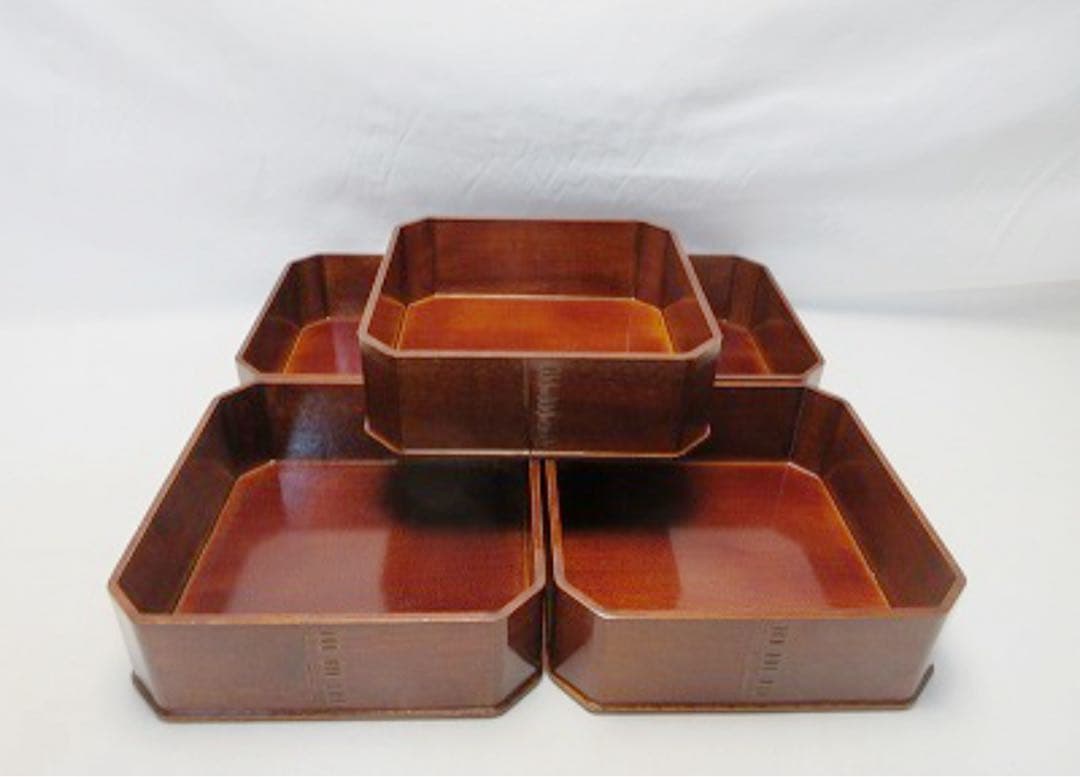 ほぼ未使用 懐石道具 天然木製 大徳寺 弁当 縁高重箱 五客揃 刻印有 紙箱