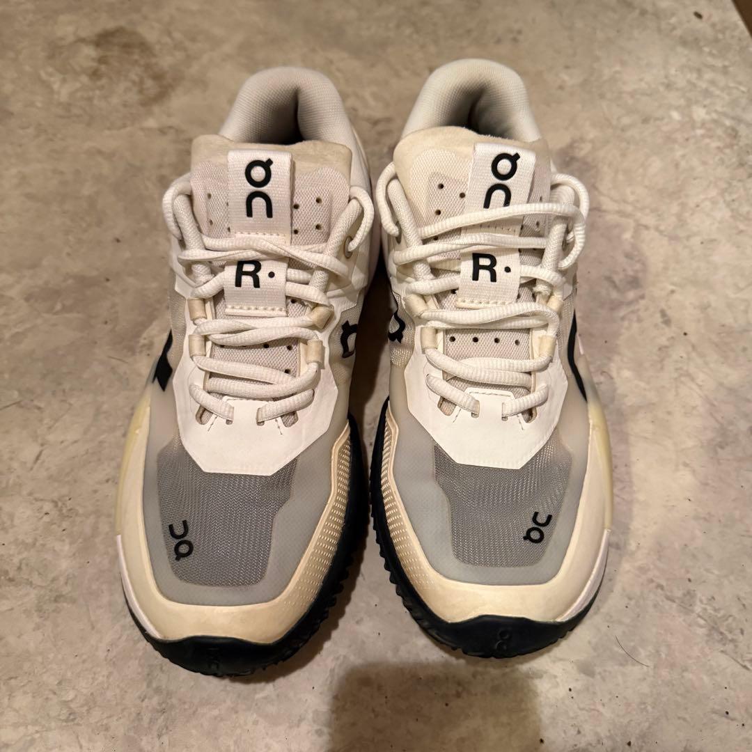 シューズ(男性用) On the ROGER PRO 2Clay 25.5cm
