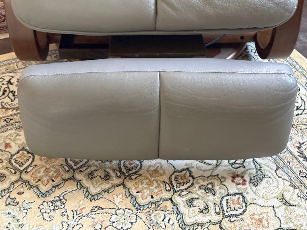 フジファニチア　FUJIFUNITURE パーソナルソファ　本革レザー　YZ