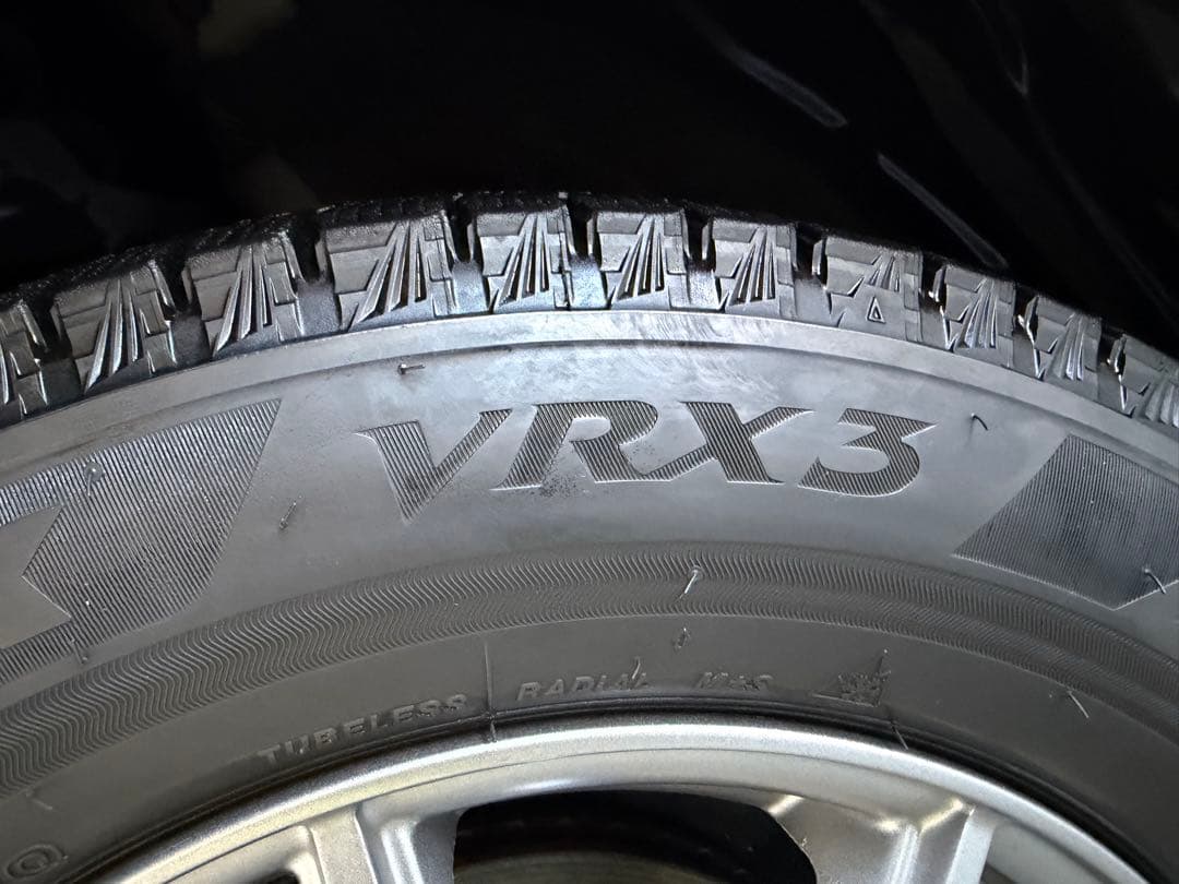 ブリジストン　ブリザックVRX3