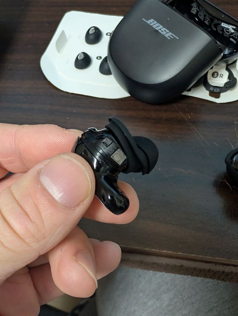 Bose quietcomfort ultra earbuds　第一世代