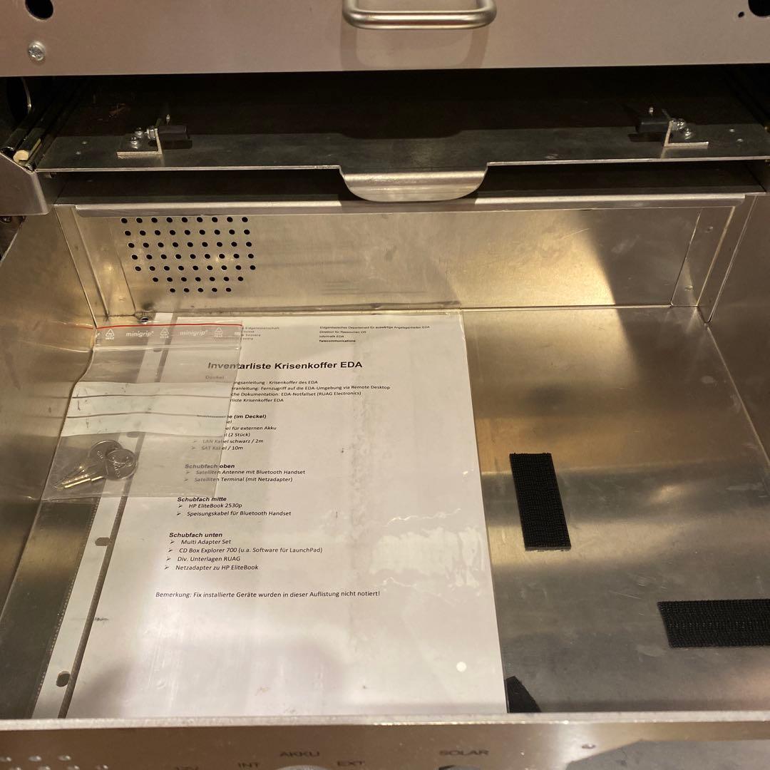 スイス EDAK フライトボックス CH-8447 航空グッズ 什器 家具