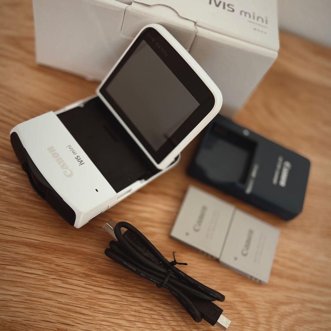 極希少【Canon】iVIS mini 超広角ビデオカメラ バッテリー2個