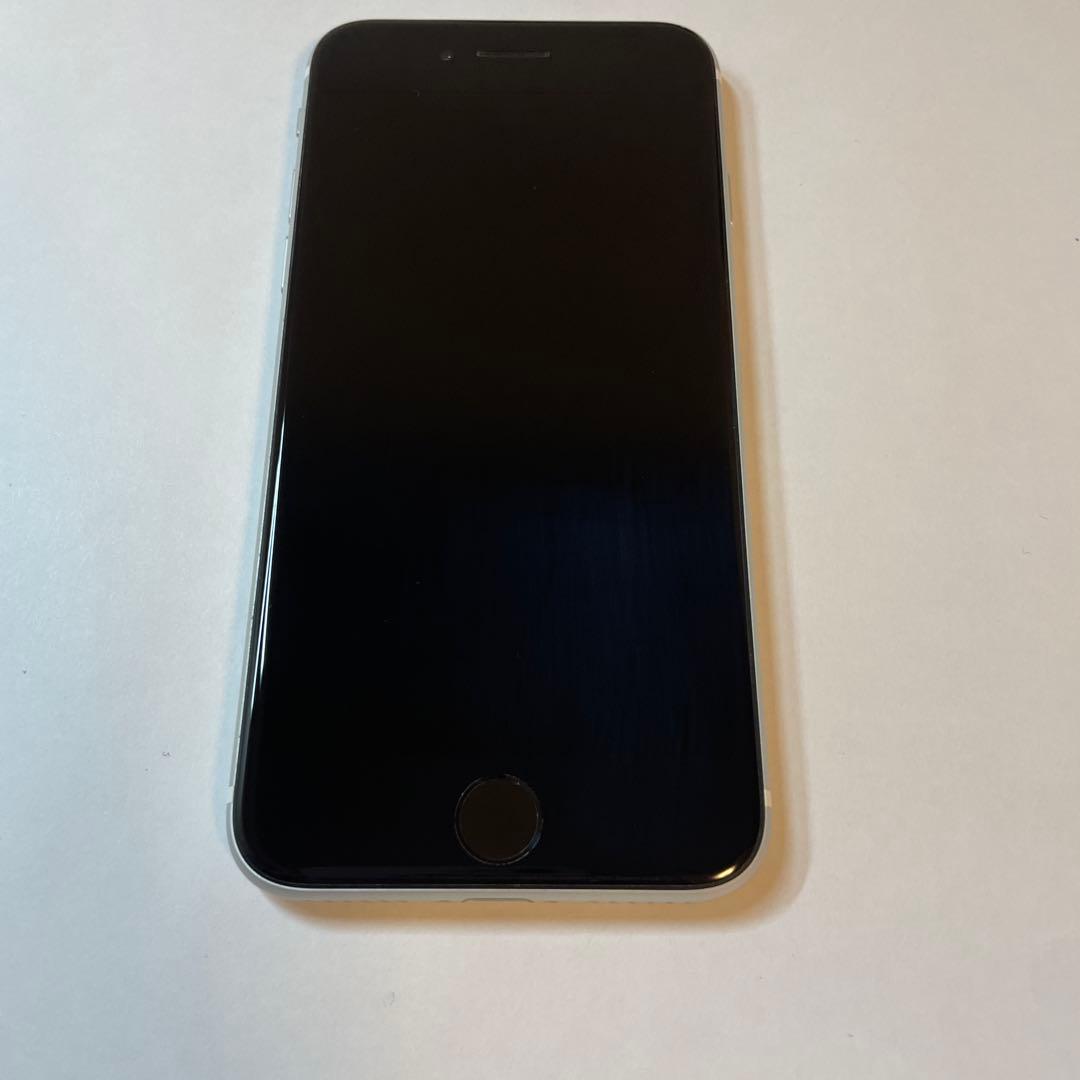 Apple iPhone SE 第2世代　ホワイト 本体