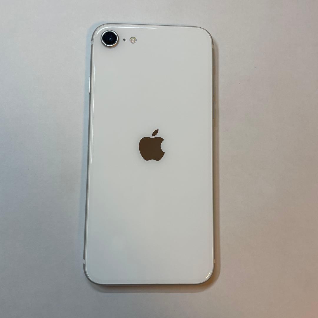 Apple iPhone SE 第2世代　ホワイト 本体