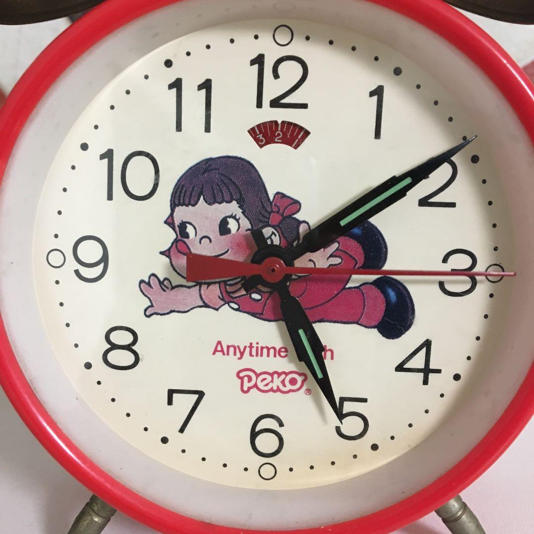 希少　レトロ　ペコちゃん　目覚まし時計　　　　　　　　（手巻き）