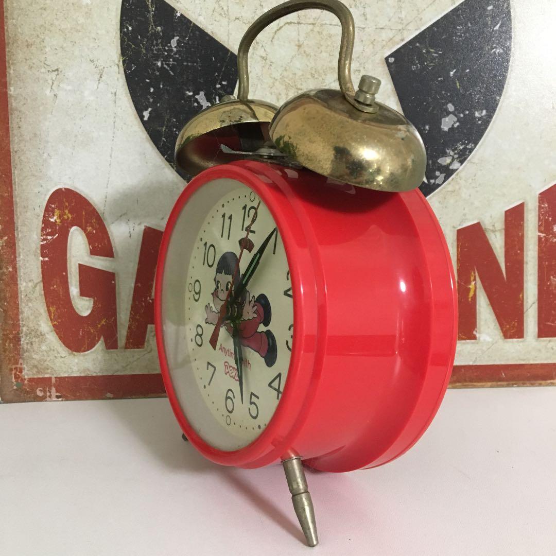 希少　レトロ　ペコちゃん　目覚まし時計　　　　　　　　（手巻き）