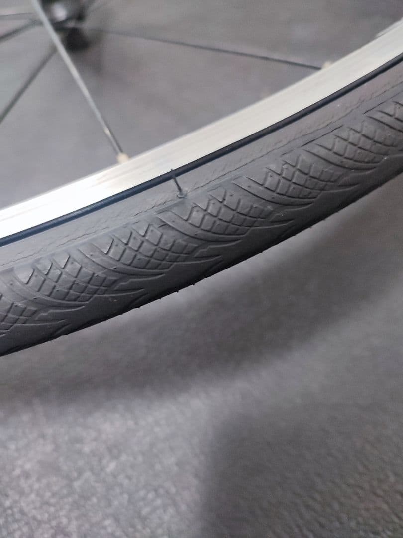 シマノ ホイール 700c WH RS 010　タイヤ付き