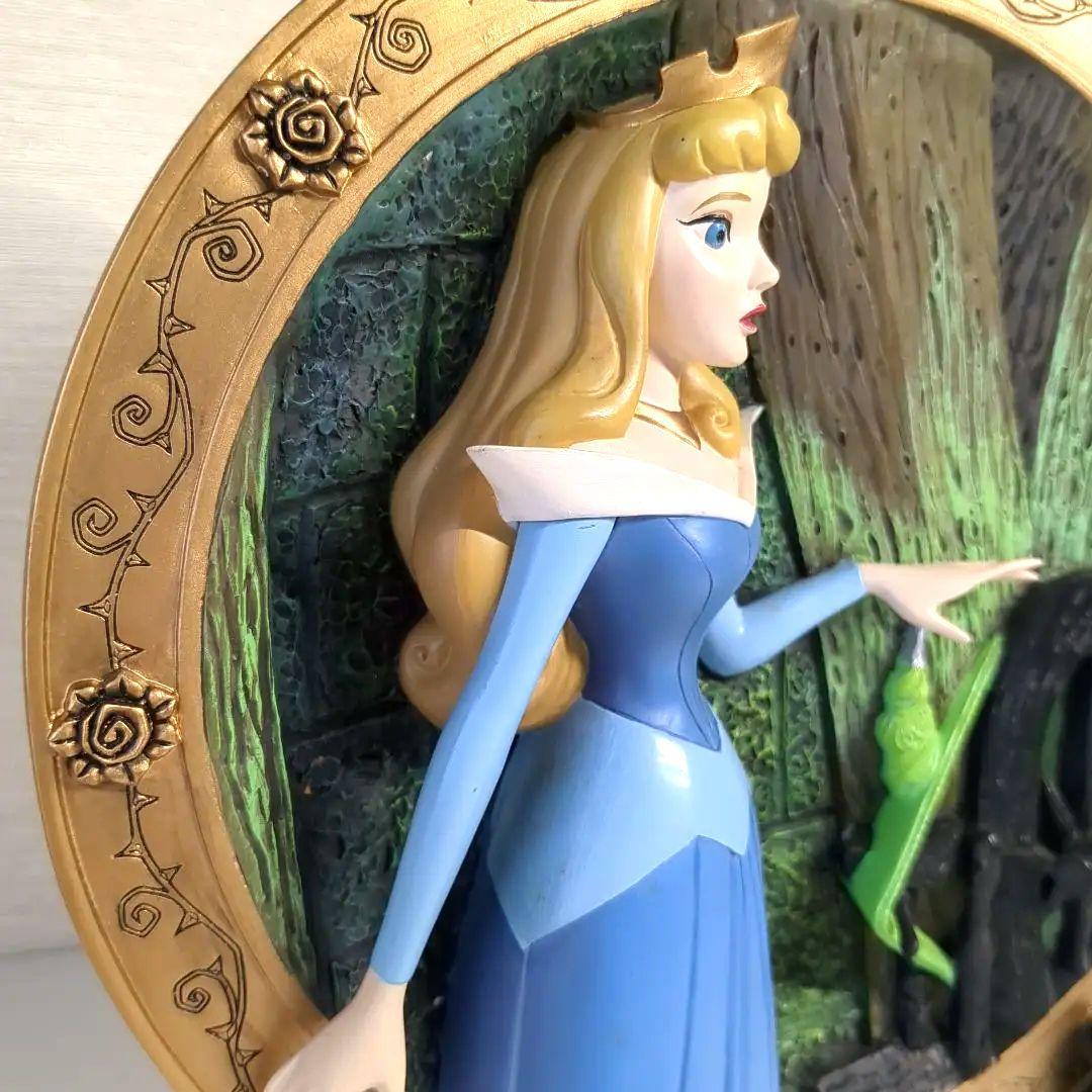 眠れる森の美女　オーロラ姫 3Dレリーフプレート 　ディズニーストア