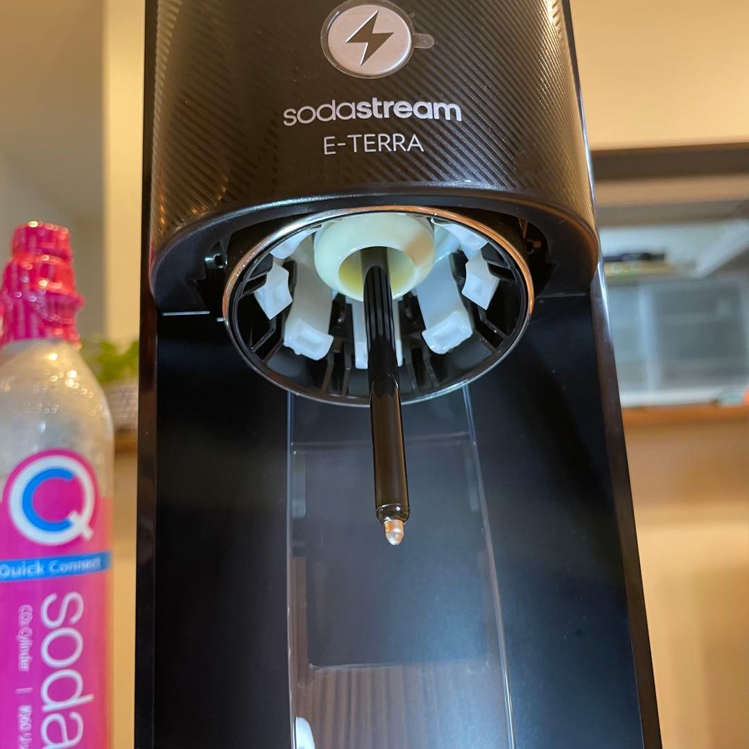 Sodastream E-TERRA ガスシリンダー2本　未使用1Lボトル付き