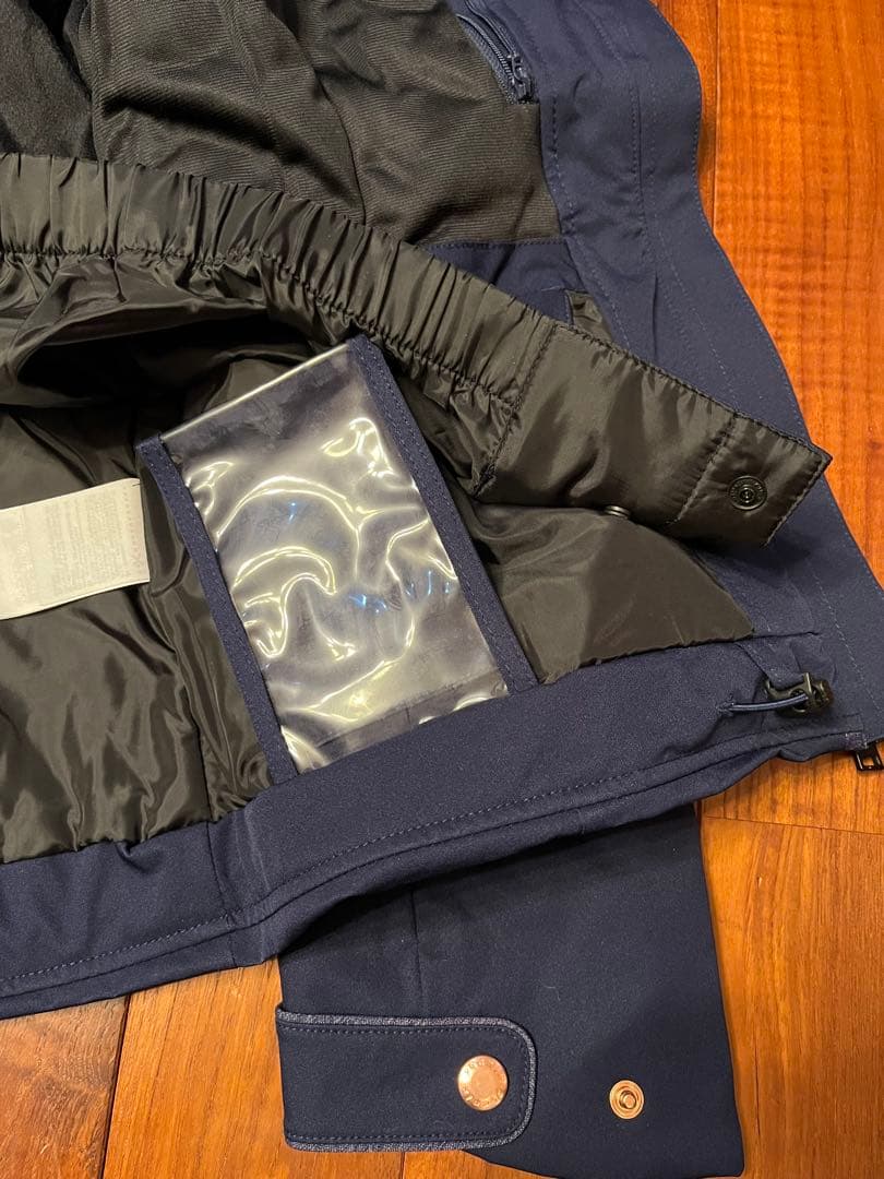 新品未使用 phenix 女性 フェニックス ウェアー上着 紺色 L