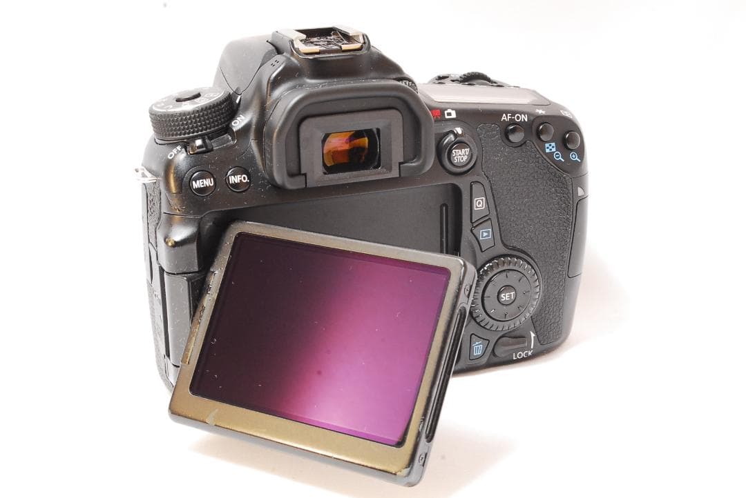 迫力の超望遠✨美品✨Canon EOS 70D✨USM ダブルレンズ 付属品充実