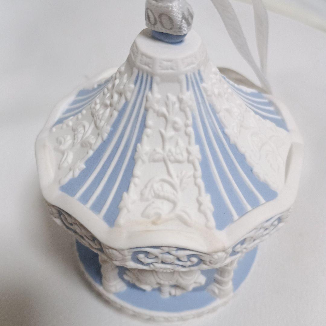 ウェッジウッド　ジャスパーウェア クリスマスオーナメント　カルーセル