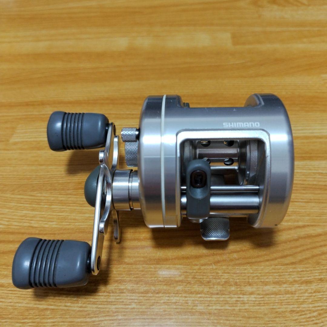 ☆ シマノ　☆カルカッタ 200