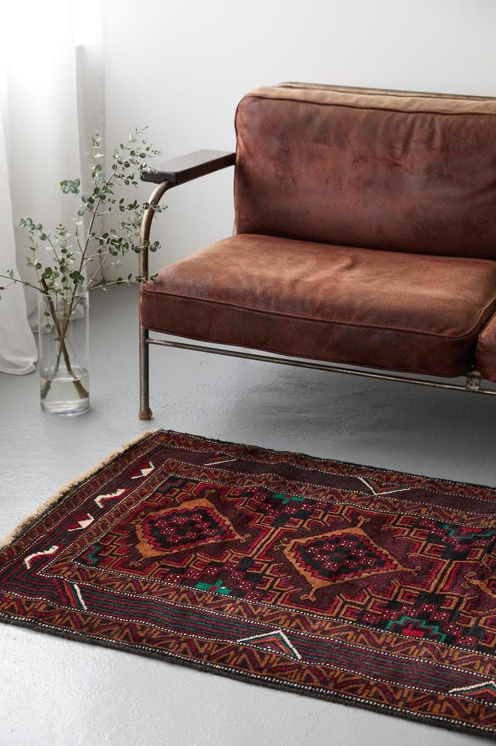 ヴィンテージラグ　トライバルラグ　バルーチ族（149×90cm）黒　紺　茶　緑