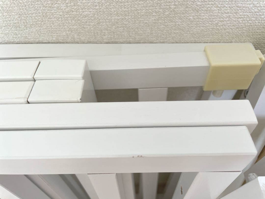 soinel ベビーベッド ホワイト(専用マットレス・ベッドガード付)