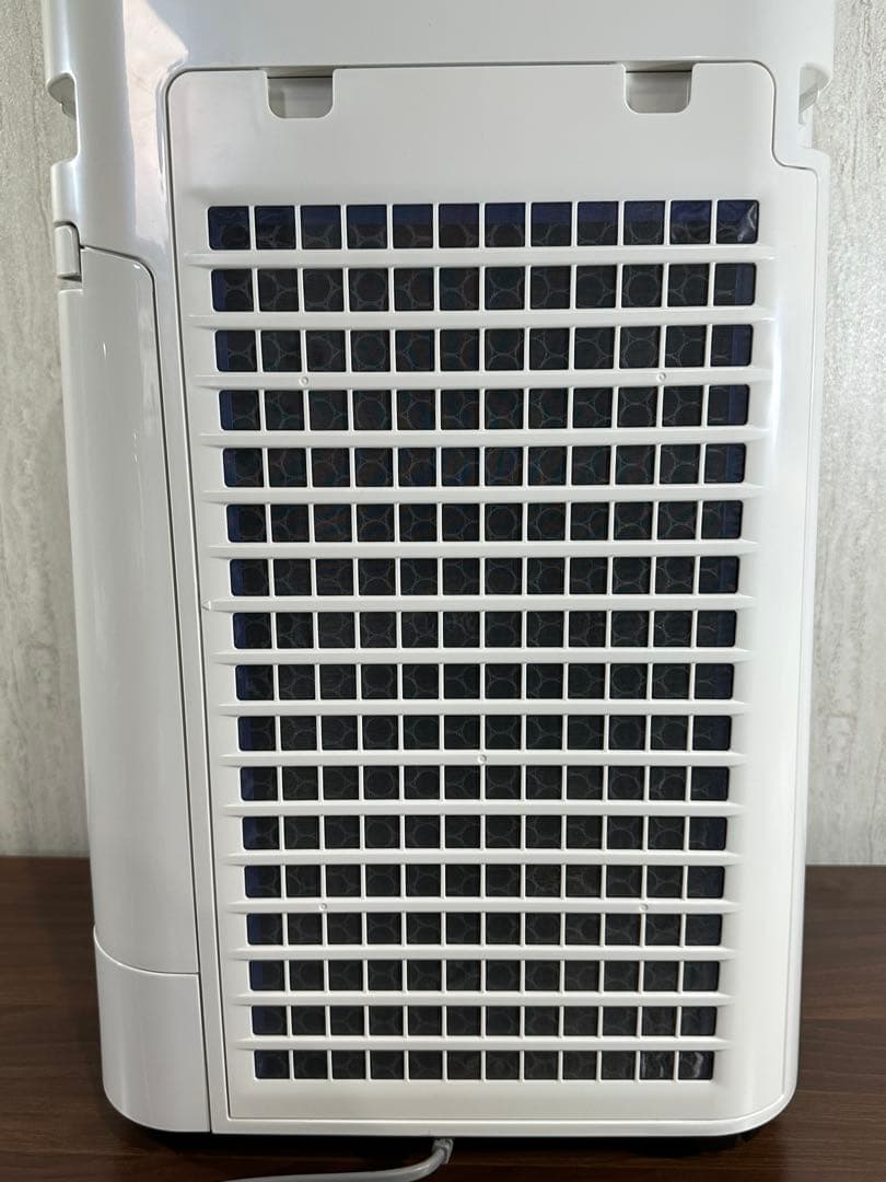 美品　2023年製 SHARP 加湿空気清浄機　KC-50TH7-W ホワイト