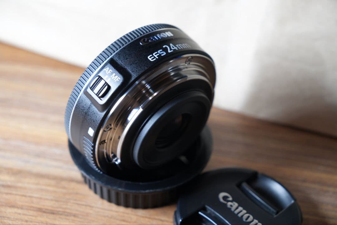 【美品】キヤノン　Canon EF-S 24mm f/2.8 STM レンズ